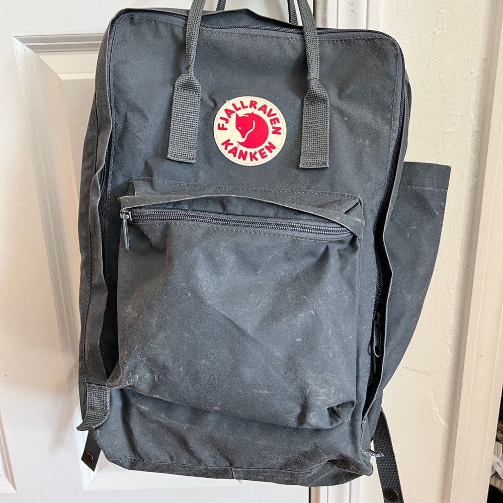 Fjallraven backpack (fits up to 17” laptop)